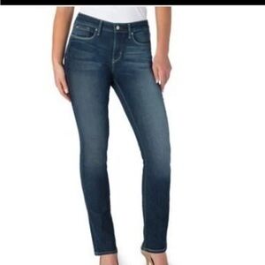 Levi Strauss Signature Women’s Gold Totally Shaping Pull On Bootcut Jeans 8L 29